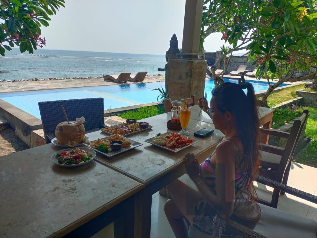 Ganesh Beach Hotel Candidasa Exterior foto